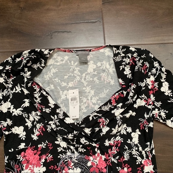 AT Floral Top - Picture 2 of 5